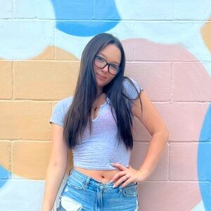 Meet your Posher, Carlie